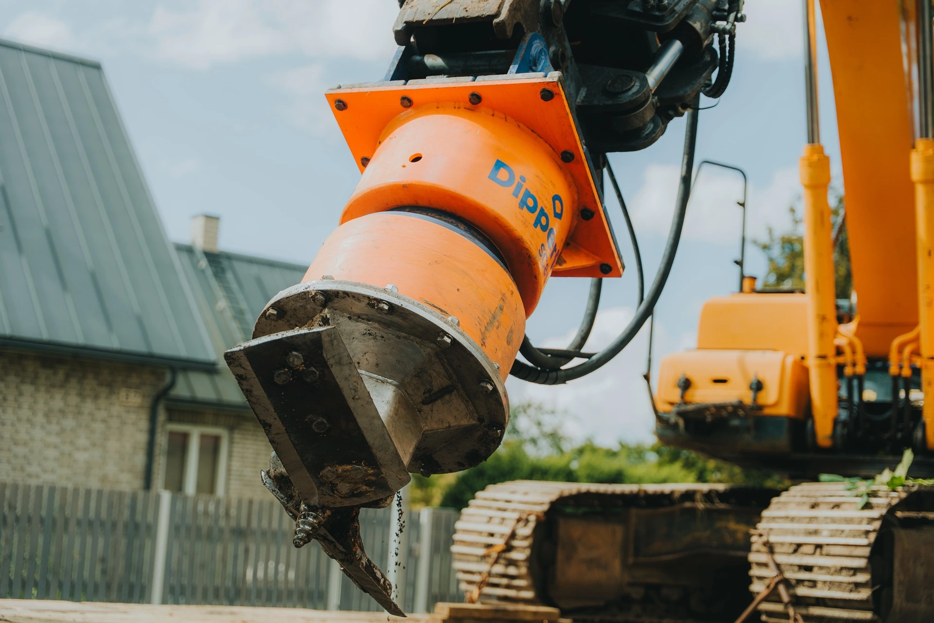 dipperfox sc850 with 23 ton excavator